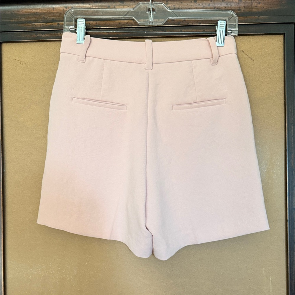 Wilfred Crepette Effortless 5” High Rise Short Light Pink - Picture 3 of 9